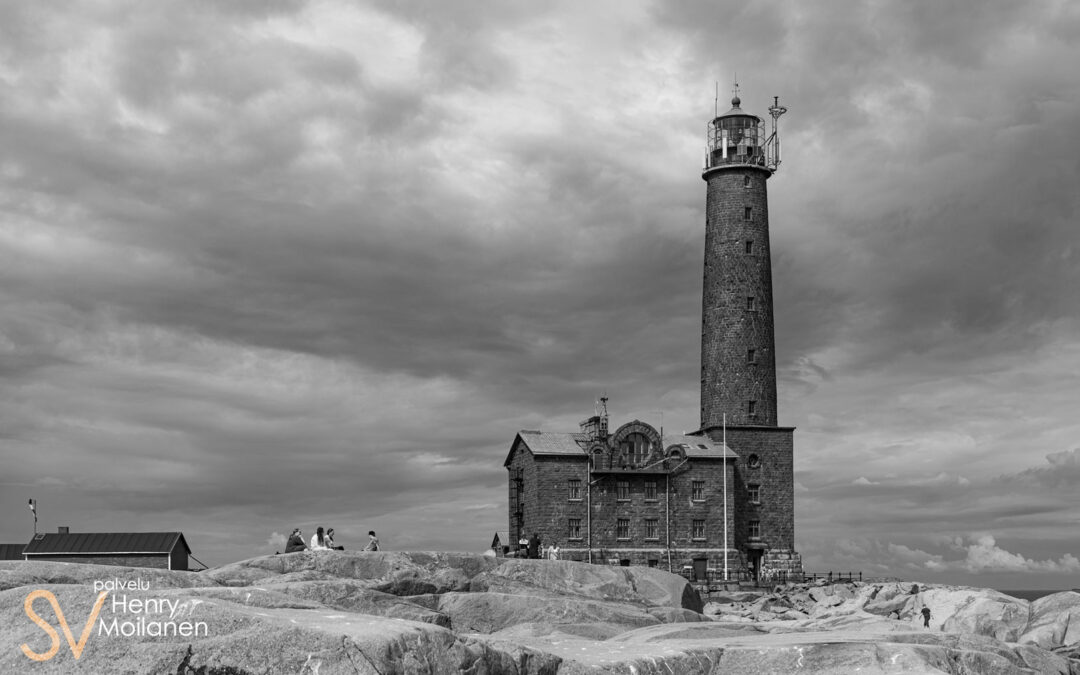 Retki saaristomerelle: Bengtskärin majakka ja Örö